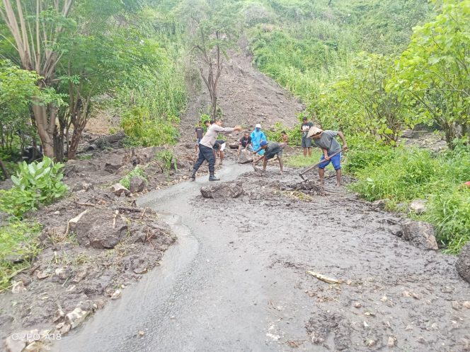 
					Ruas Jalan Mbay-Maumere Terdampak Longsor, Anggota DPRD Ende Minta Pemprov NTT Bergerak Cepat