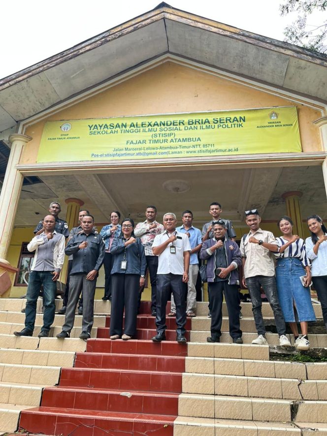 
					Dalam Rangka Meningkatkan Kesadaran Politik dan Kualitas partisipasi Mahasiswa dalam Kehidupan Demokrasi, STISIP Fajar Timur Atambua Akan Jalin Kerjasama dengan Bawaslu Kabupaten Belu