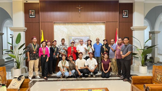 
					Mgr. Maksimus Regus ke PMKRI: Menjadi Katolik Berarti Semakin Menjadi Manusia