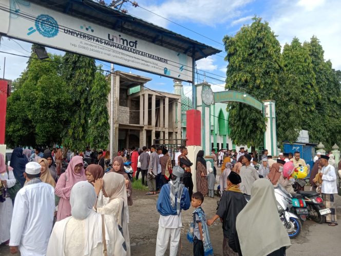 
					Polres Sikka bersama TNI Amankan Sholat Id Muhammadiyah di Sikka, Berjalan Aman dan Tertib