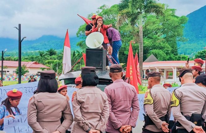 
					PMKRI Ruteng Desak Polres Manggarai Ungkap Kebenaran Kasus Kematian Tragis Ibu Restina Tija