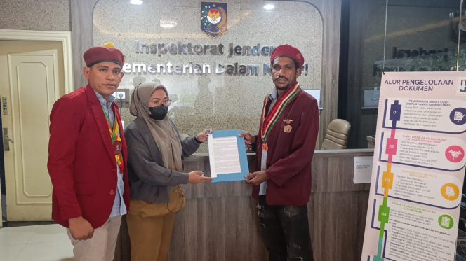 
					Ketua PMKRI secara resmi melaporkan Bupati Ende, Camat Ende Tengah, serta Satpol PP ke (Kemendagri), Senin (20/4/2026).