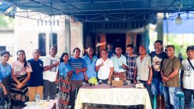 Potret Ketua DPW Nasdem NTT Lakukan Kunjungan Keluarga Di Kecamatan Bola