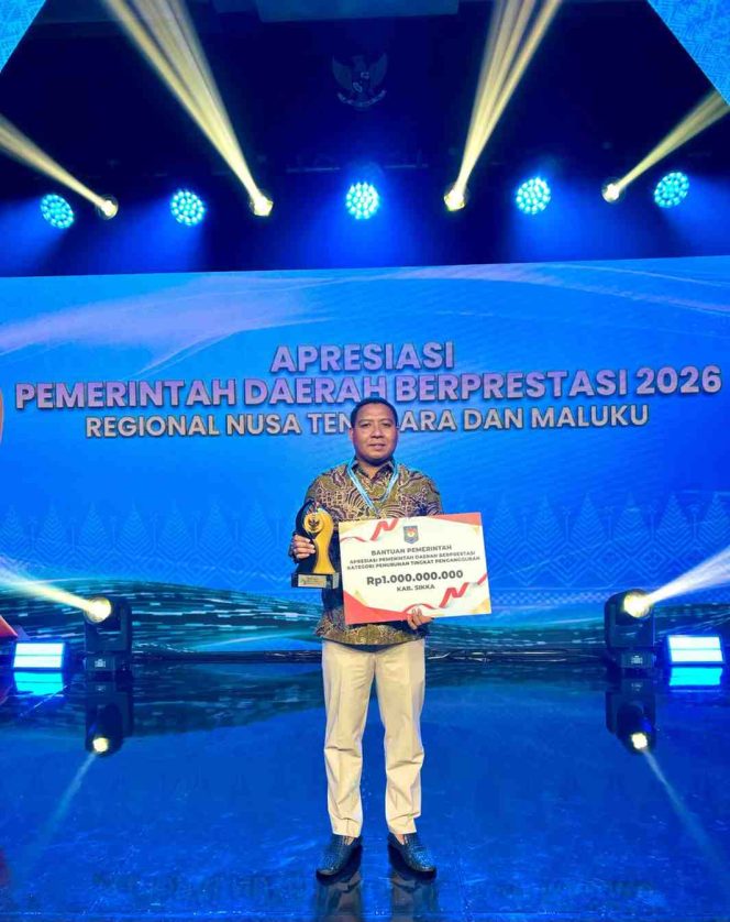 
					Berkat Keberhasilan Tekan Pengangguran, Pemkab Sikka Raih Penghargaan Nasional dan Insentif 1 Miliar Rupiah