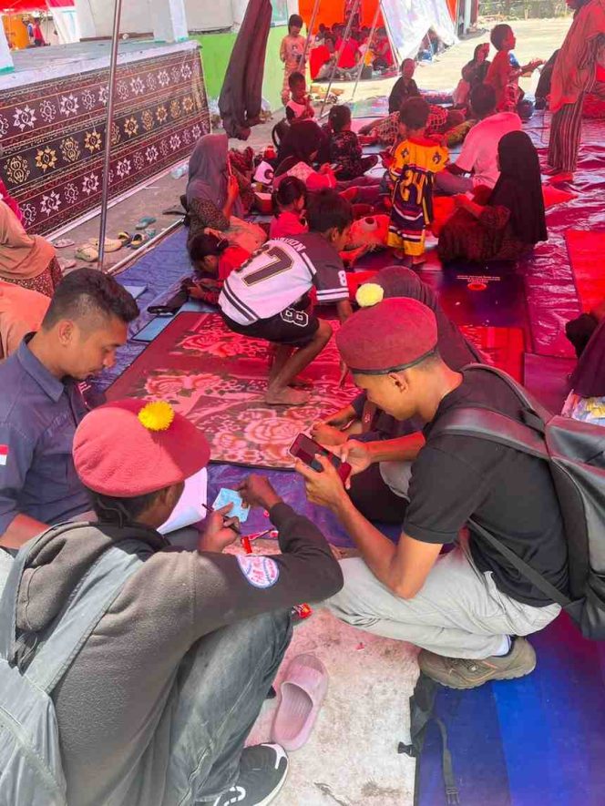 
					Gempa Flores 7,7 Magnitudo, Ribuan Warga Mengungsi, PMKRI Maumere  Ambil Peran Jadi Relawan