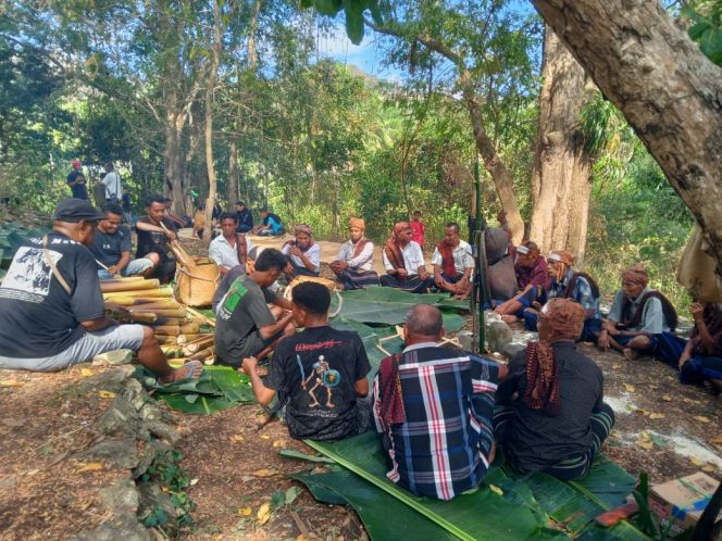 
					Ritual Loka Po’o, Tradisi Adat Desa Korobhera Menyambut Musim Tanam